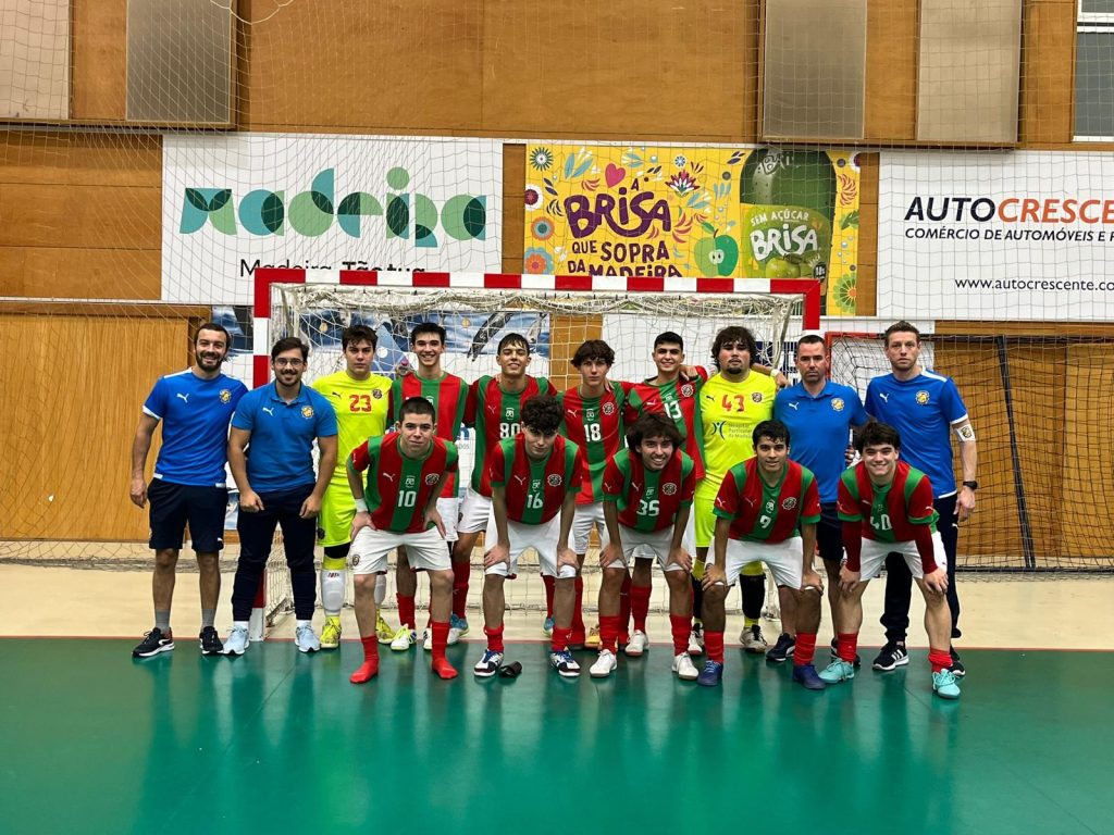 Futsal Sub-19 aplicam goleada caseira