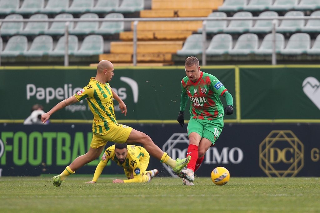 Divisão de pontos em Tondela                                                                                                                                       